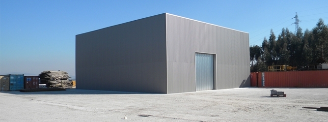 Armazém / Pavilhão Pré-Fabricado Modular CAPA - Valongo, Porto - Portugal